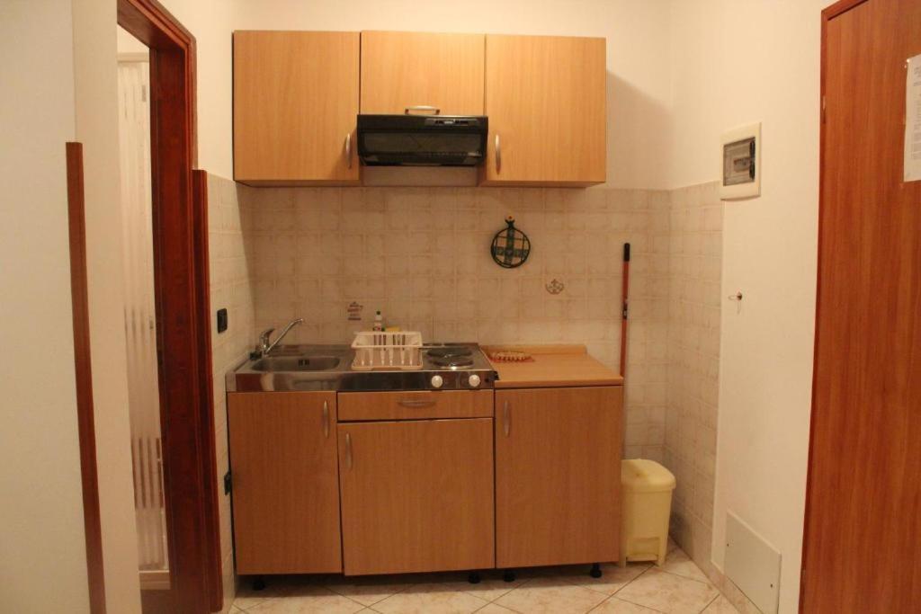 Apartments Manuel Новиград Екстериор снимка